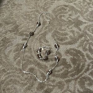 Necklace and matching bracelet.